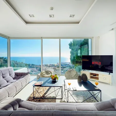 Villa In With Pool, Jacuzzi, Bbq, View, Ac, 12pax
