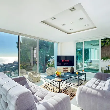 In With Pool, Jacuzzi, Bbq, View, Ac, 12pax Villa Sitges