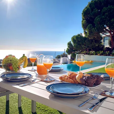 In With Pool, Jacuzzi, Bbq, View, Ac, 12pax Villa *