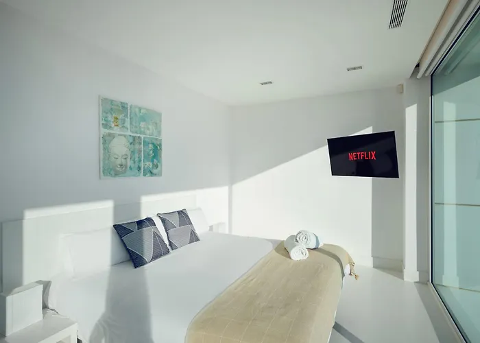 Villa In With Pool, Jacuzzi, Bbq, View, Ac, 12pax *
