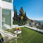Villa In With Pool, Jacuzzi, Bbq, View, Ac, 12pax