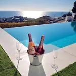 Villa In With Pool, Jacuzzi, Bbq, View, Ac, 12pax *