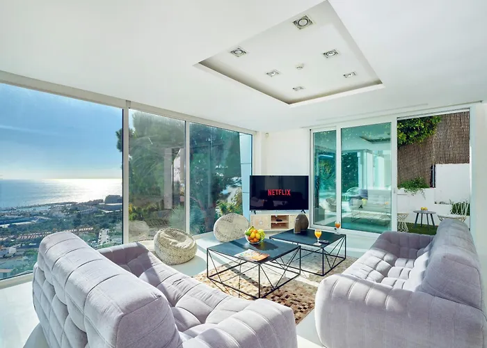 In With Pool, Jacuzzi, Bbq, View, Ac, 12pax Villa Sitges
